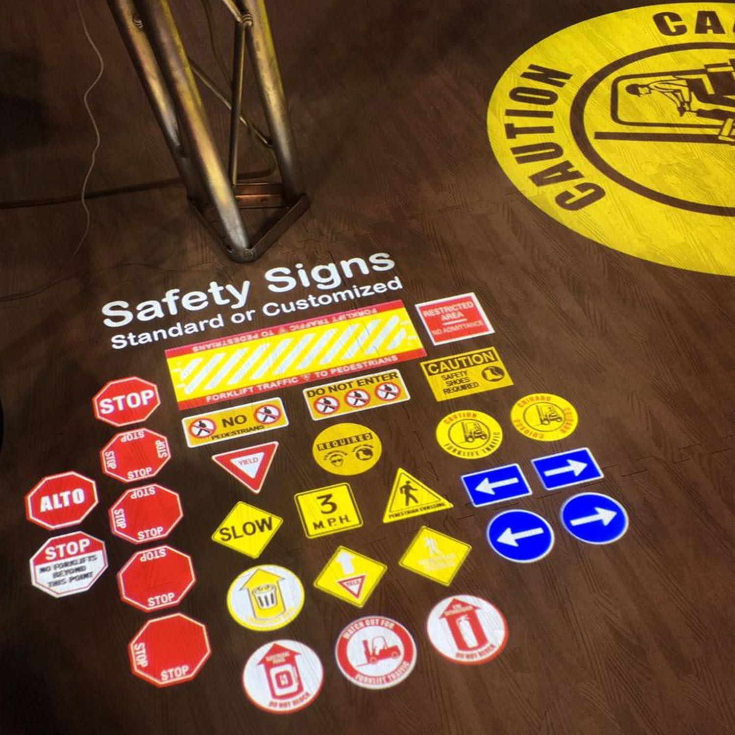 High-Output Projector Lights for Large Industrial Projects